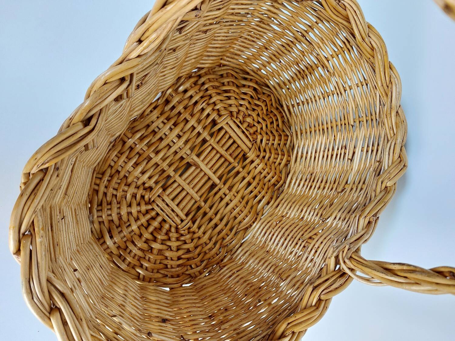 Panier osier tressé