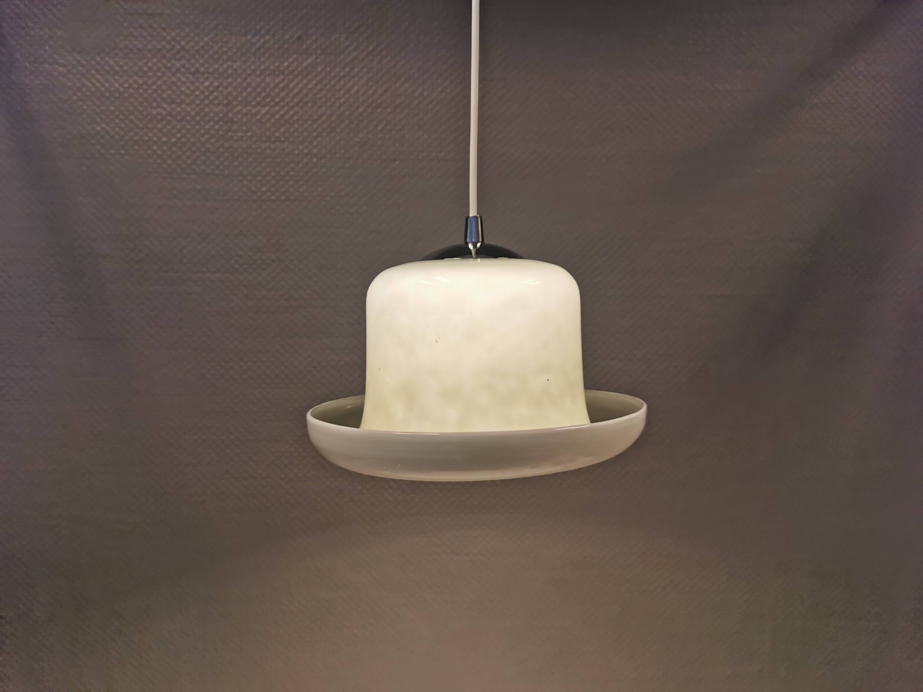 Hanging lamp in double layer glass