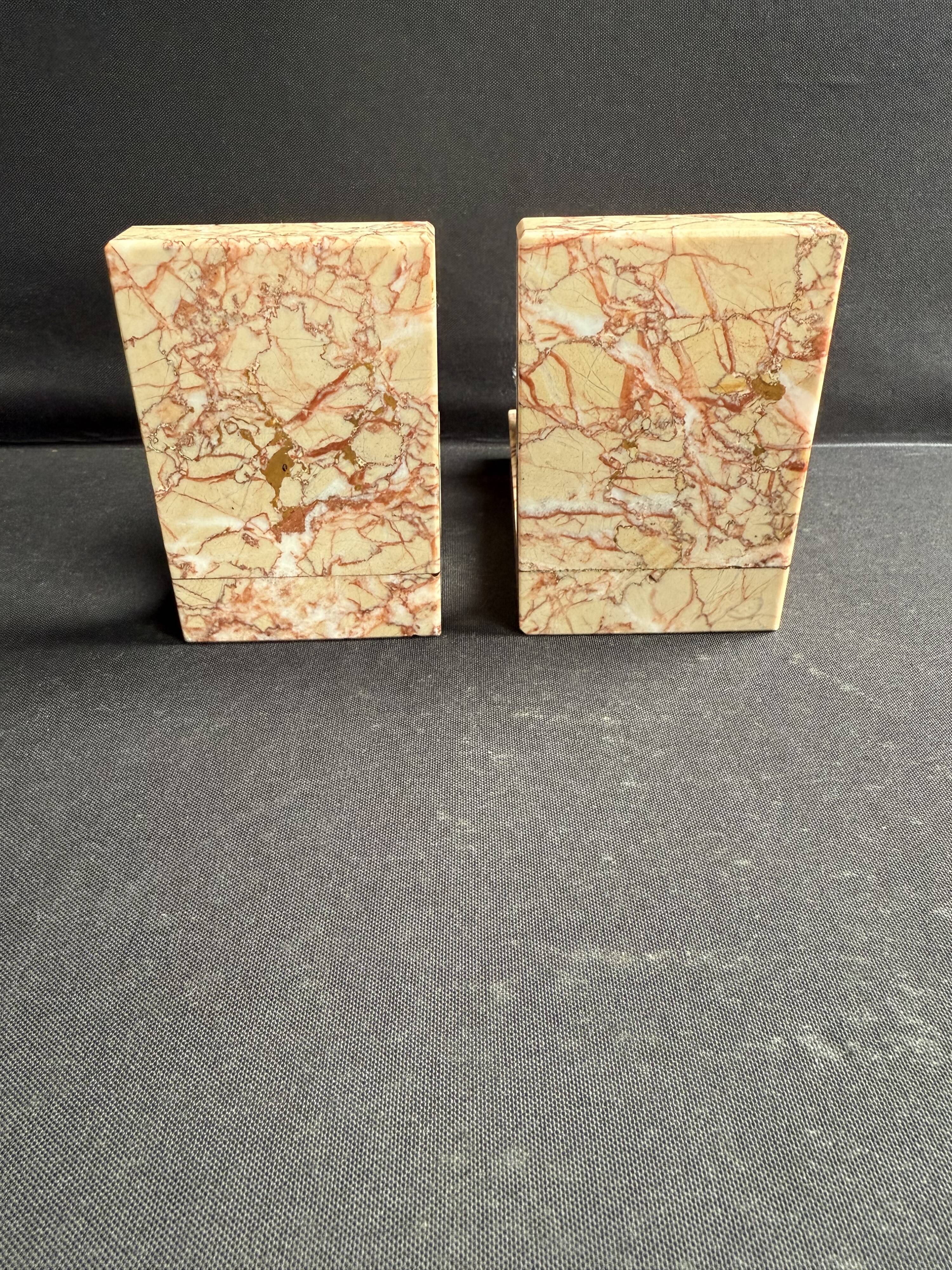Paire de serre-livres Art déco en marbre