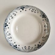 8 plates Moroccan model in earthenware - French manufacture