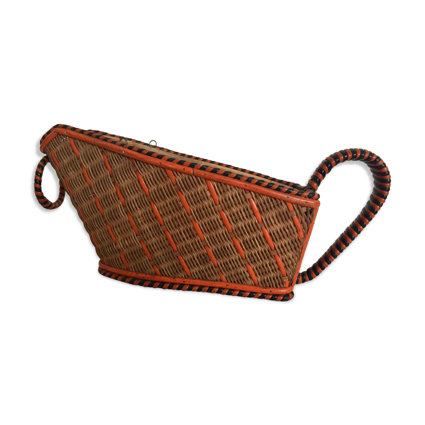 Pouring basket for wine, vintage accessory