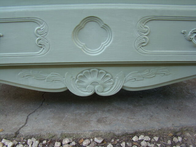 Old louis xv style painted chest of drawers