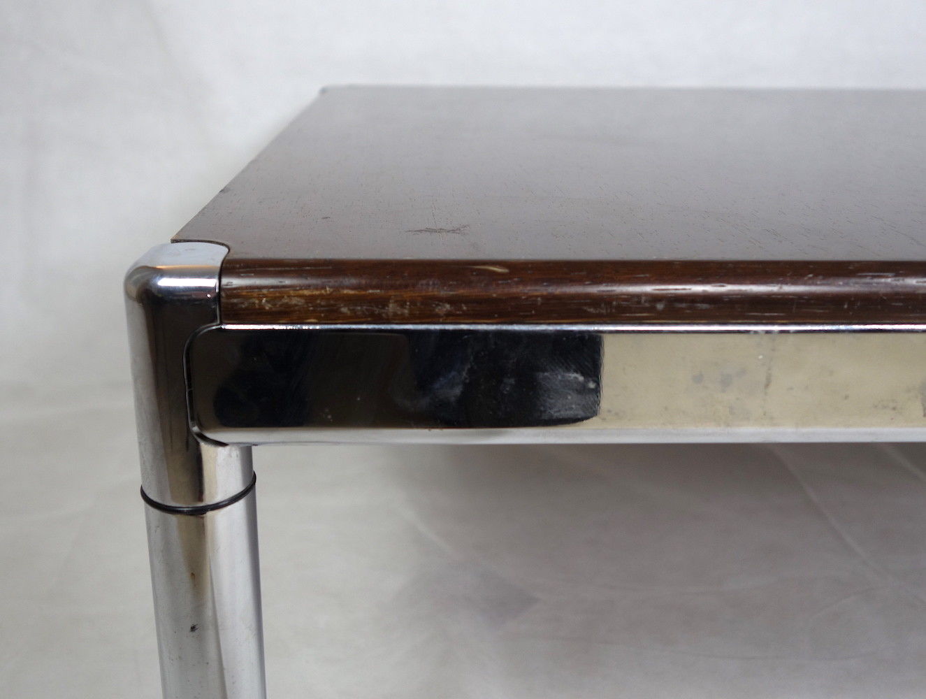 Table basse vintage bois et métal circa 1970
