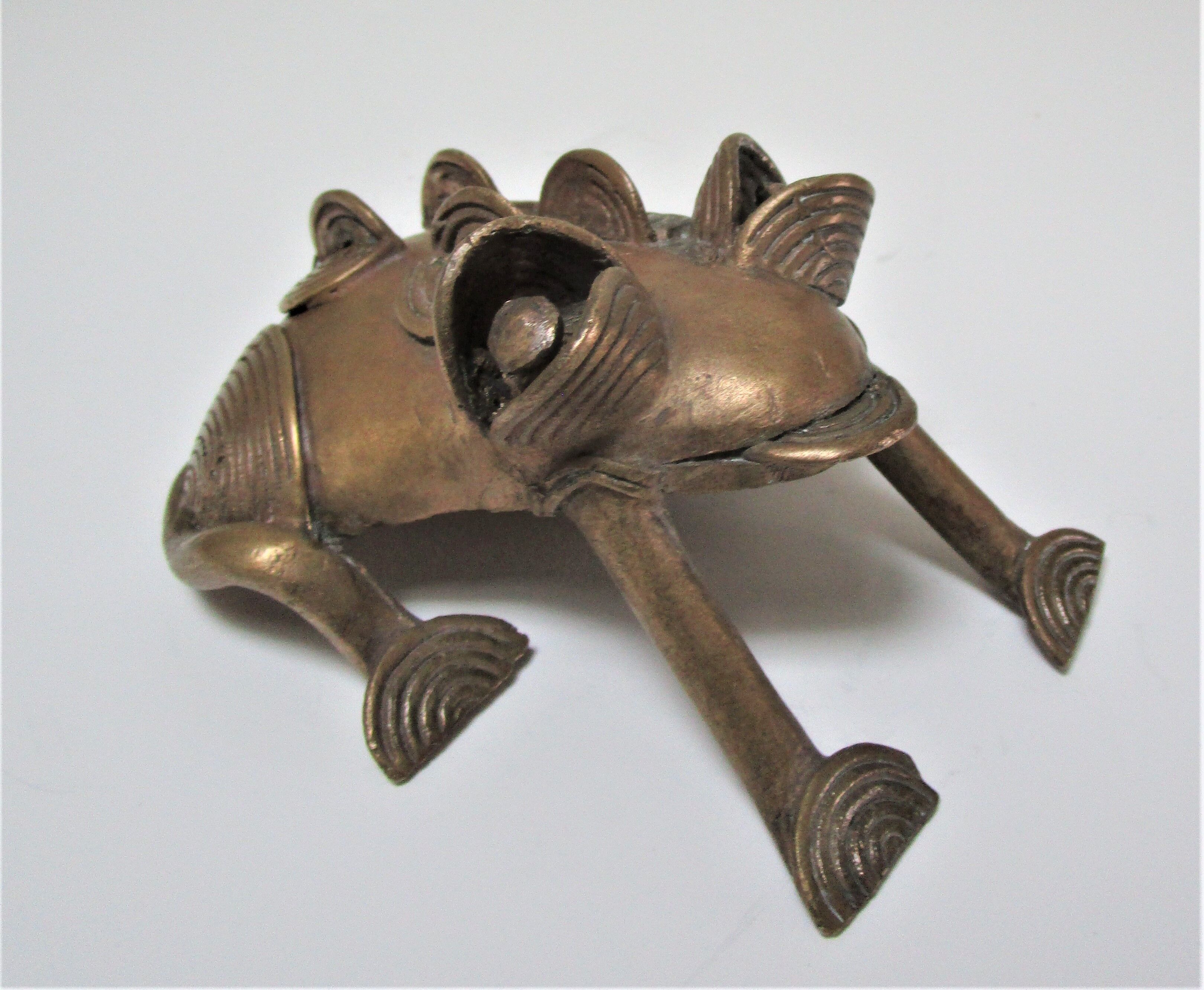 Sculptural frog brass vintage African art
