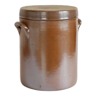 Stoneware pot