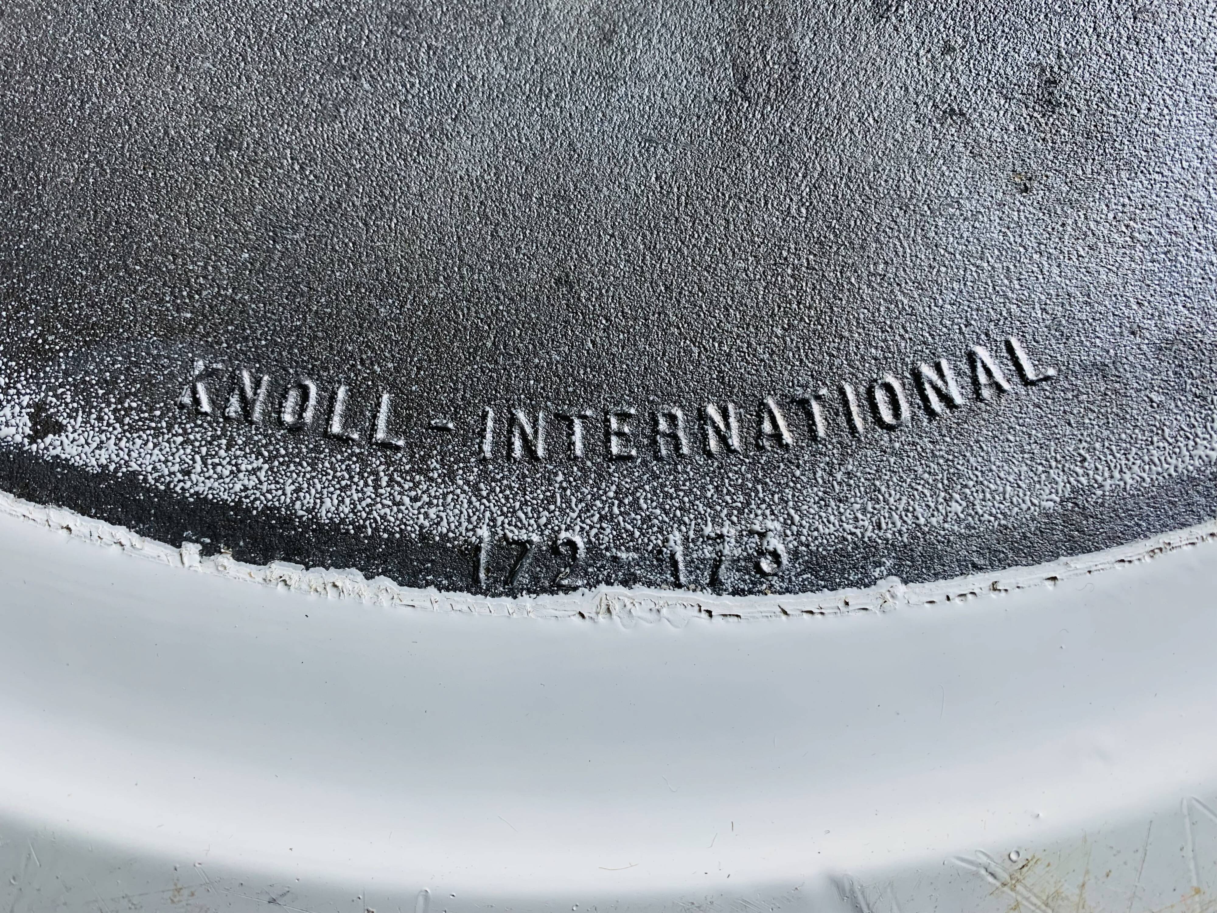 Table Tulip by Eero Saarinen for Knoll