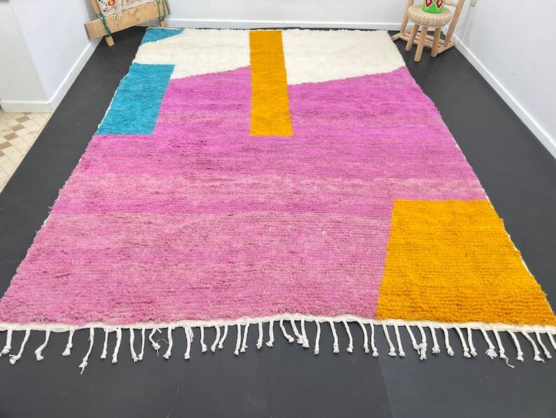 Traditional hand-woven Beni Ouraine rug, size 200 x 300 cm