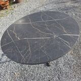 Table guéridon de bistrot pietement fonte et plateau effet marbre