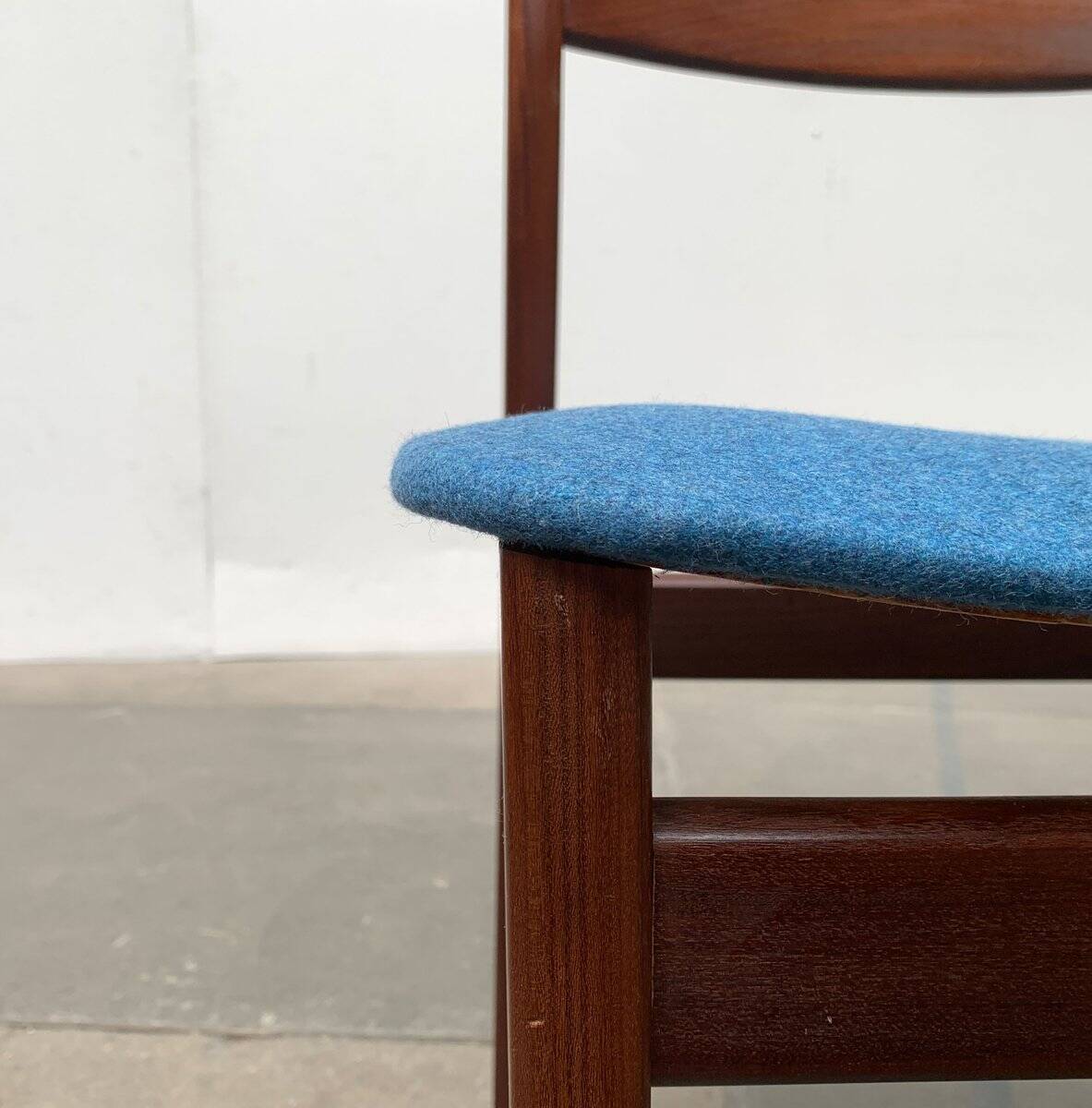 Mid-century walnut dining chairs, 1960s, set of 6.