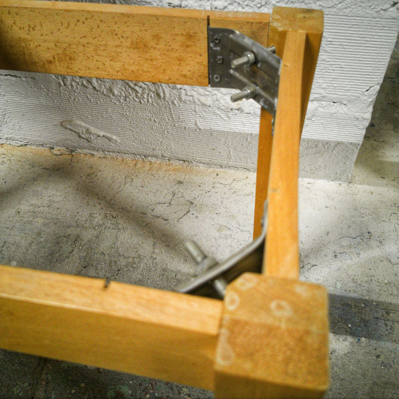 Children's wallet table