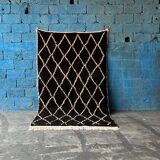 Handmade wool rug, size 150 x 250 cm