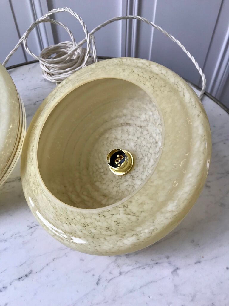 Suspension in glass of Clichy yellow and golden edging years 40-50