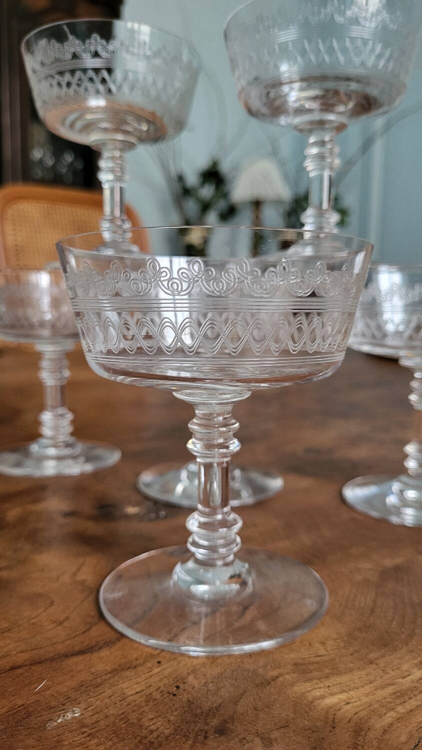 6 Crystal champagne glasses