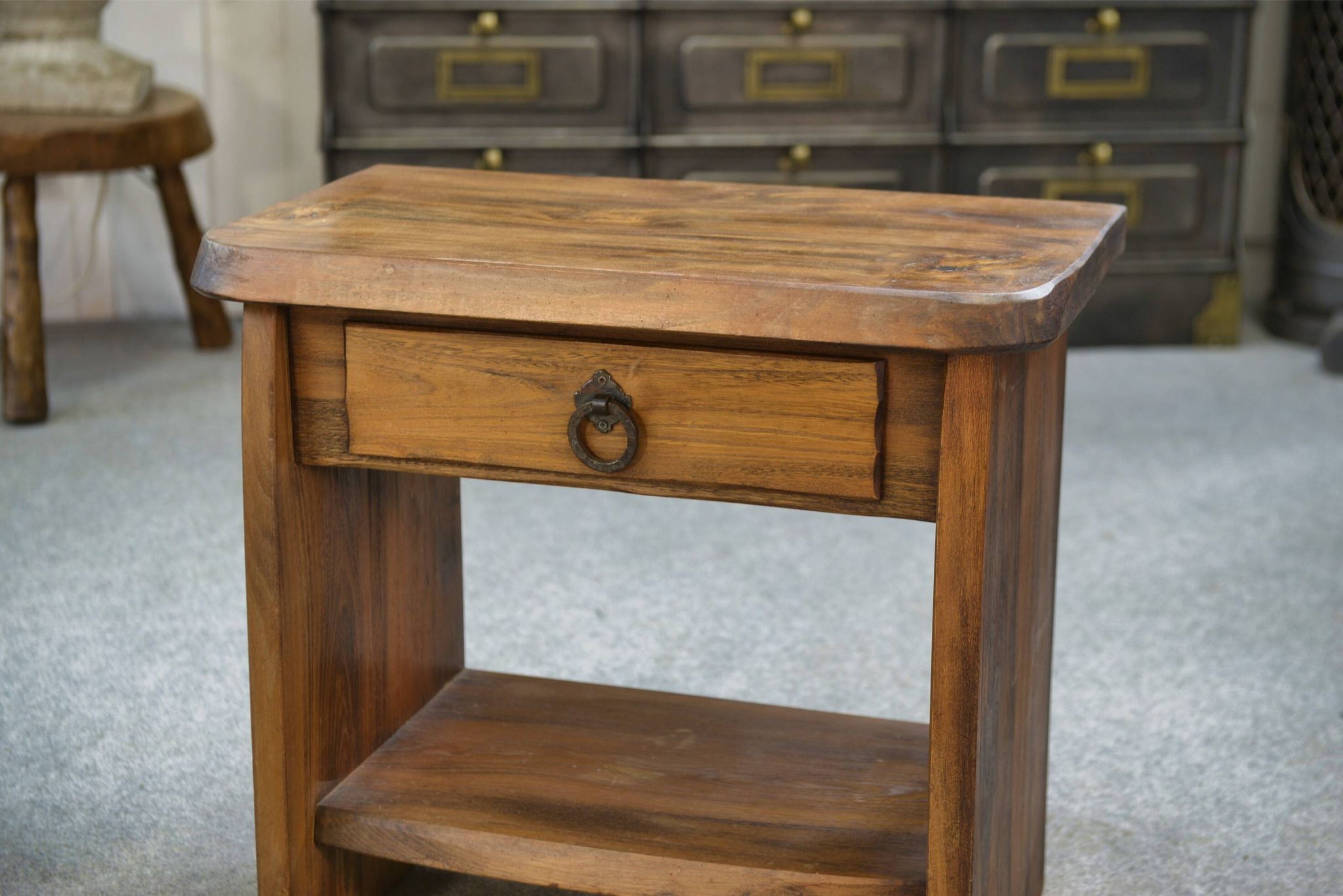 Brutalist pair of nightstands in solid elm by Aranjou 1960