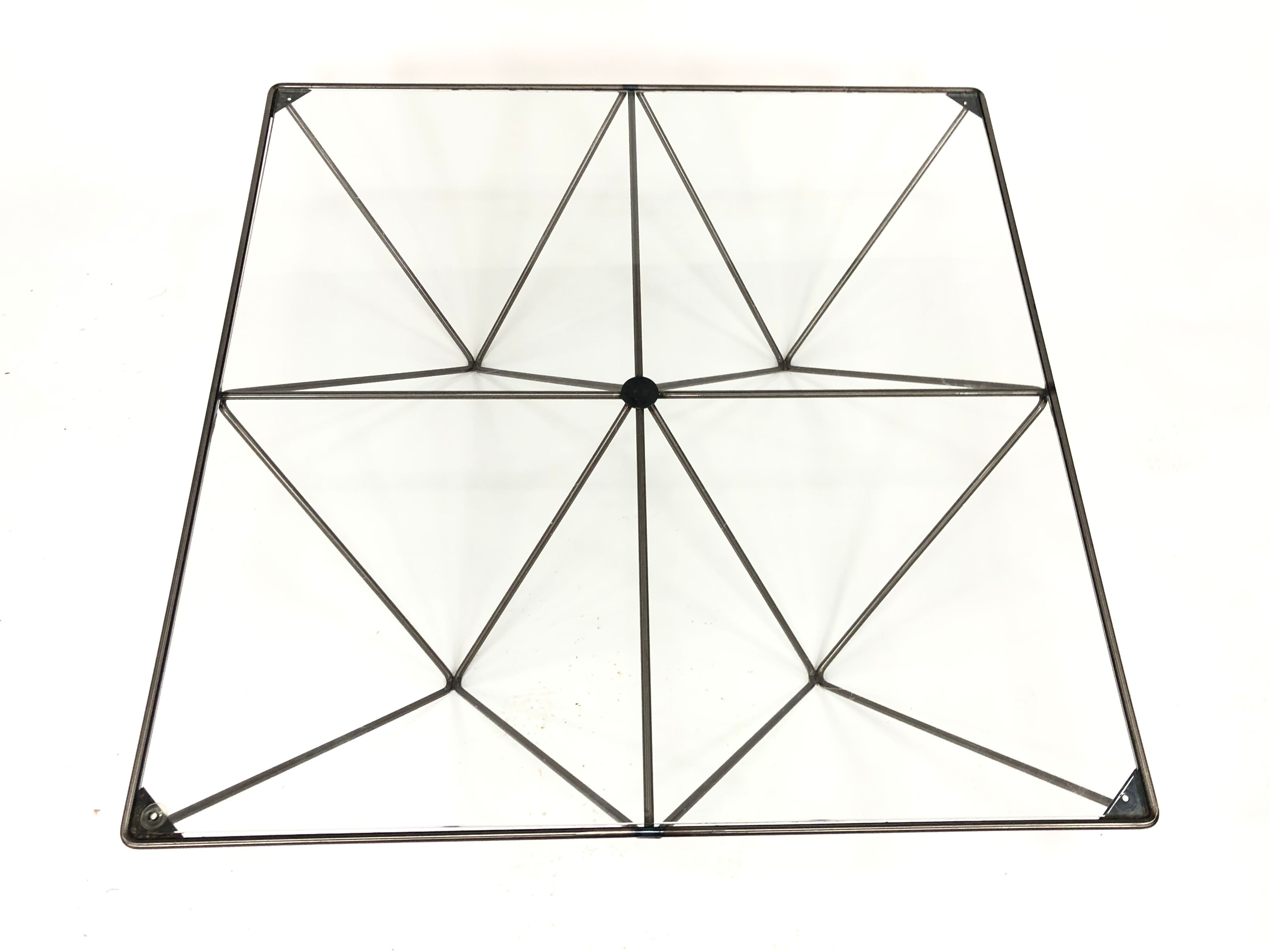 Table low vintage 60s/70s design steel wire
