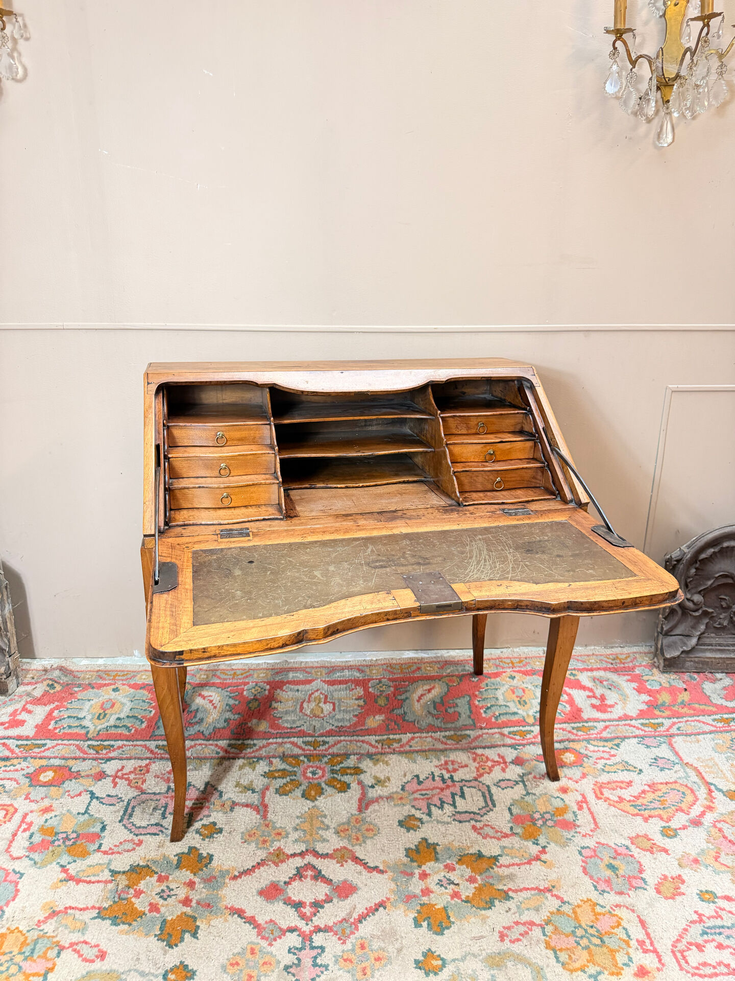WALNUT SLOPING DESK FROM THE LOUIS XV PERIOD 18TH CENTURY