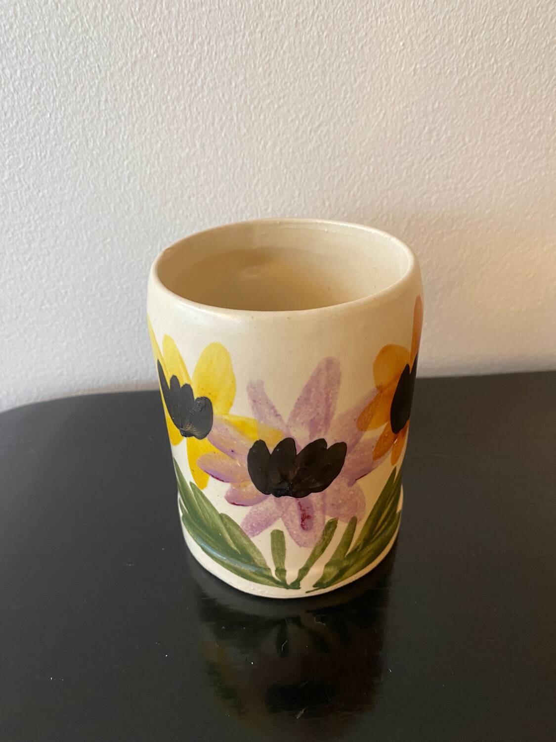 Set of 4 vintage 1970s flower stoneware mugs