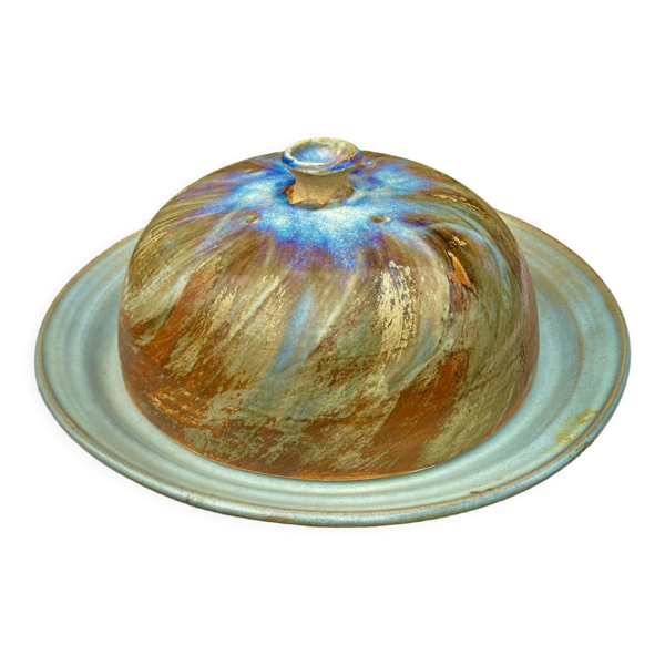 Ancienne cloche a fromage avec son plateau en céramique signature à identifier