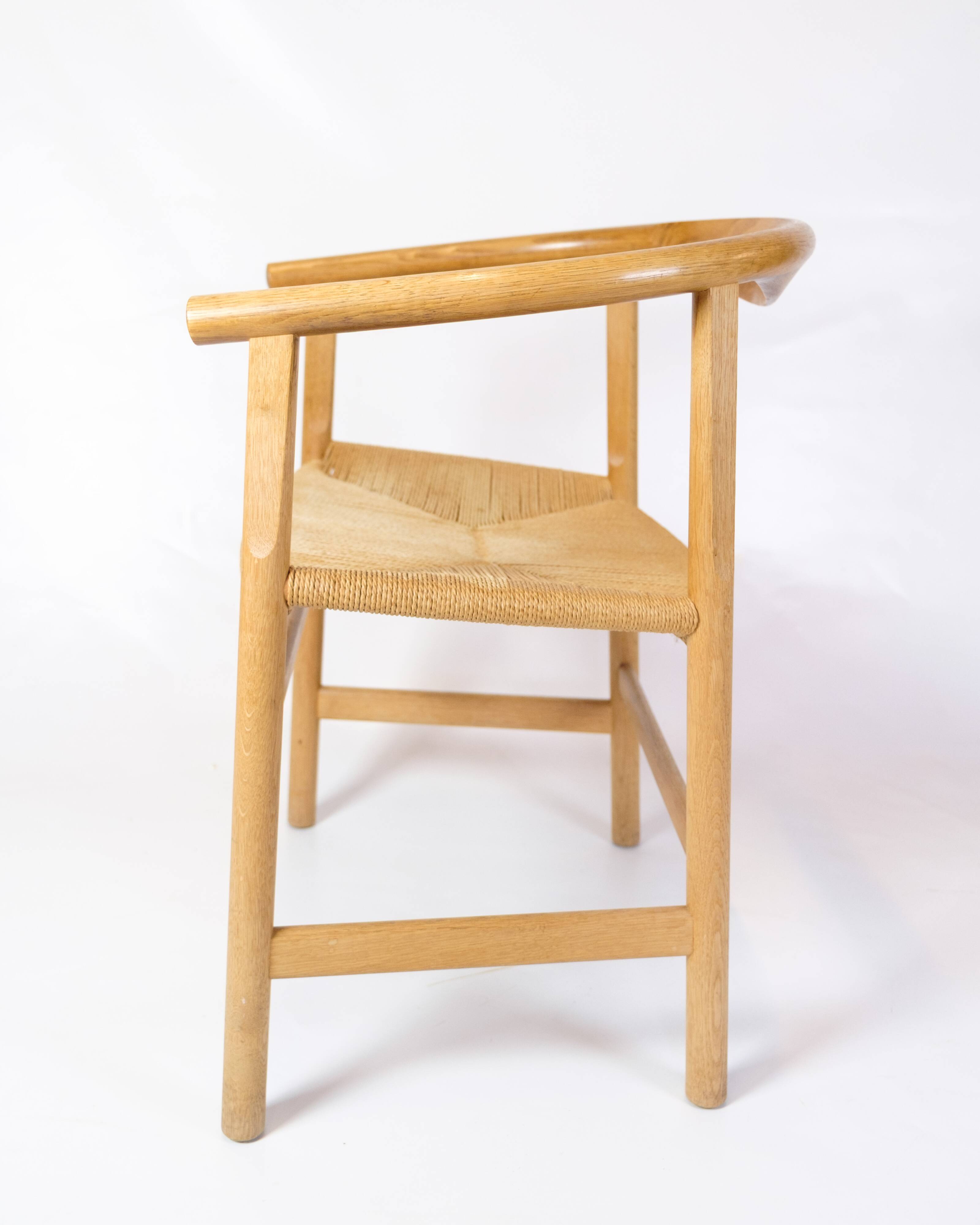 Hans J. Wegner Armchair Model PP201 Made In Oak & Wenge For PP Møbler