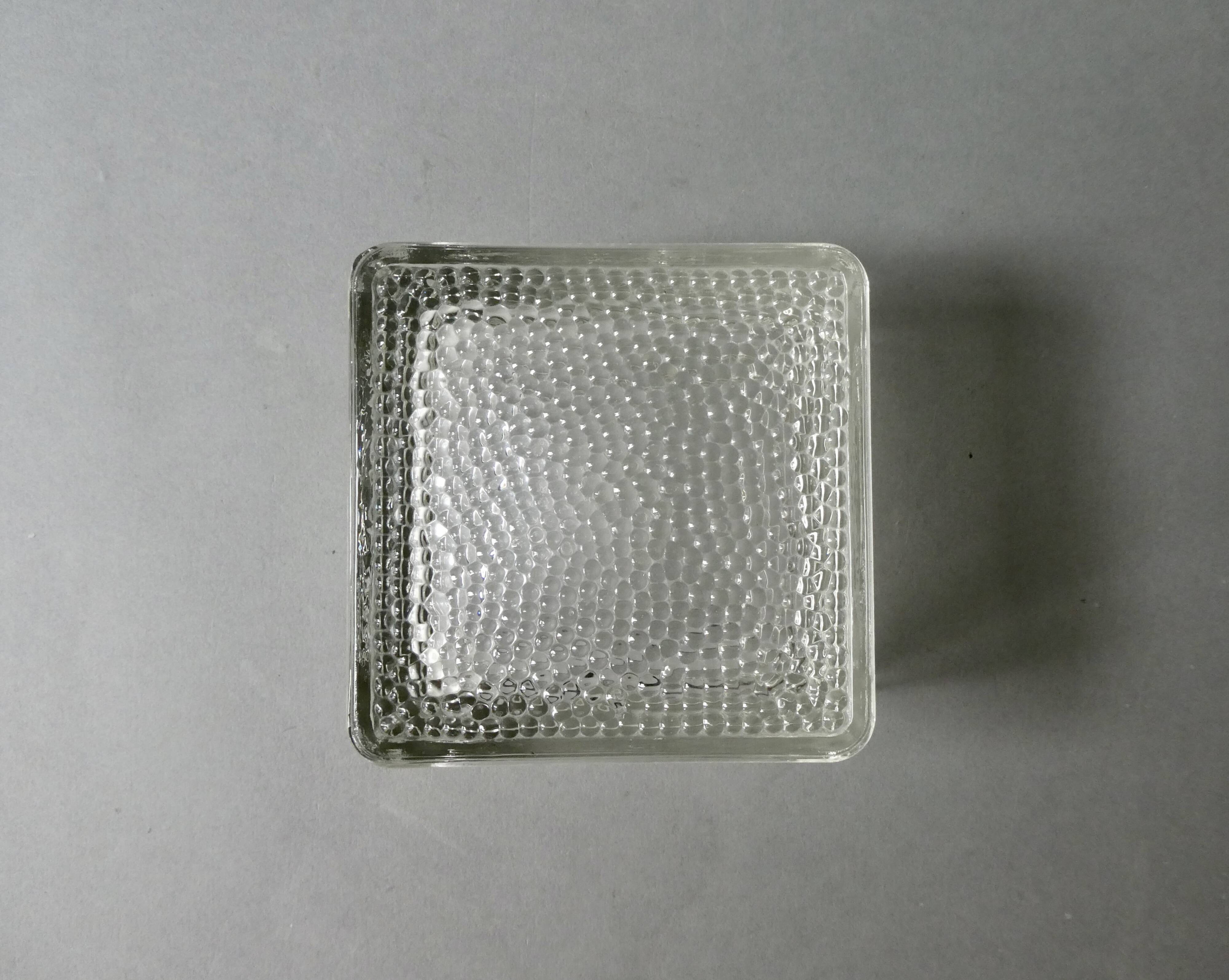 Lumax glass tiled pocket emptier