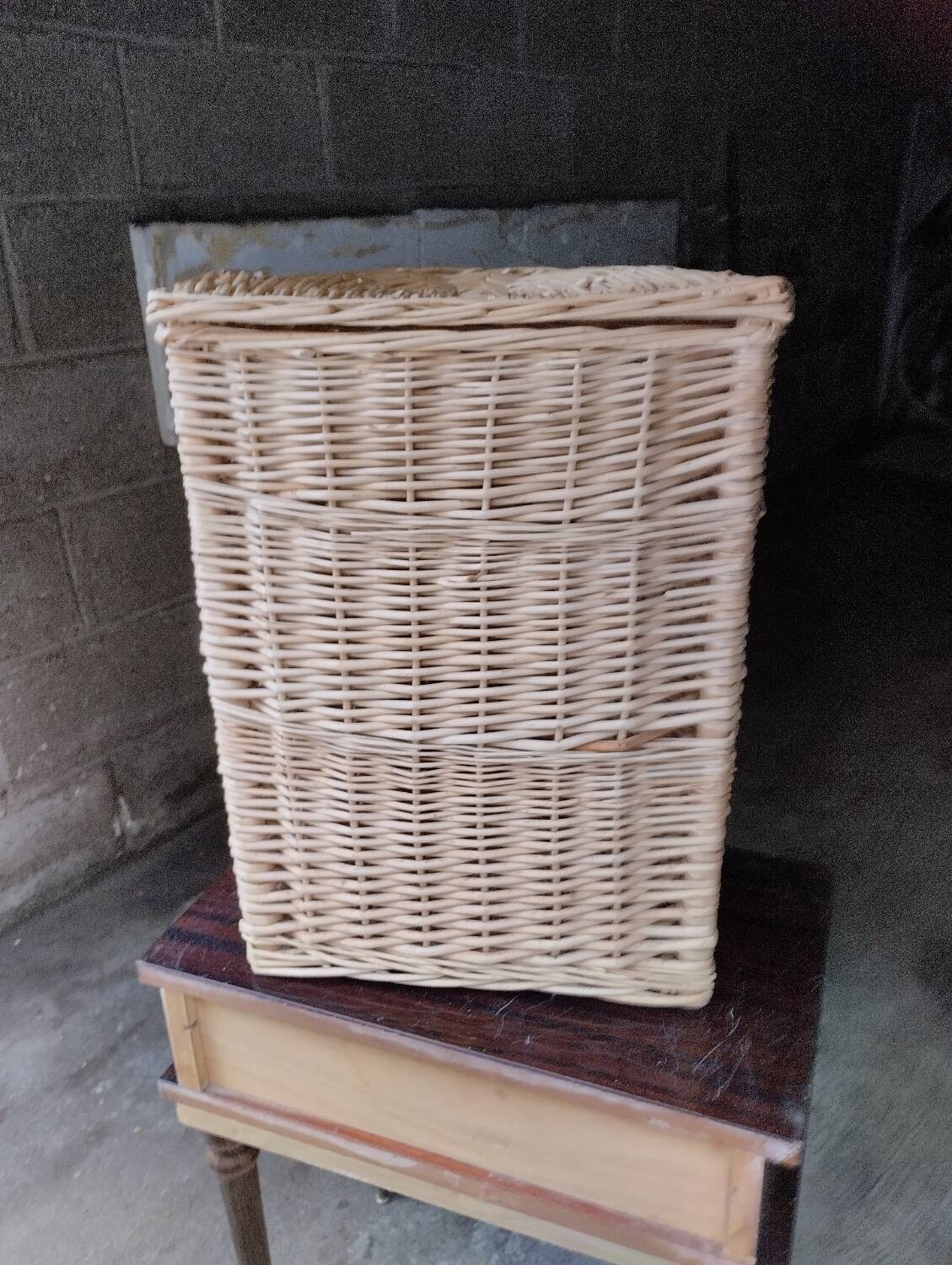 White rattan laundry basket