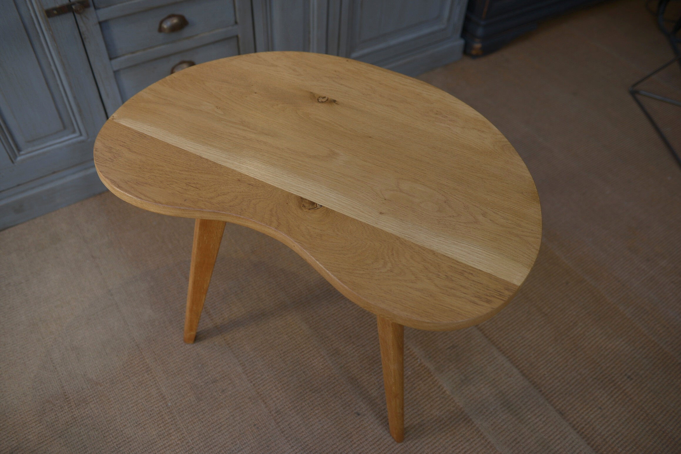 Oak table tripod legs 1950