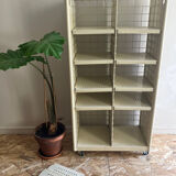 Shelf cabinet postal sorting