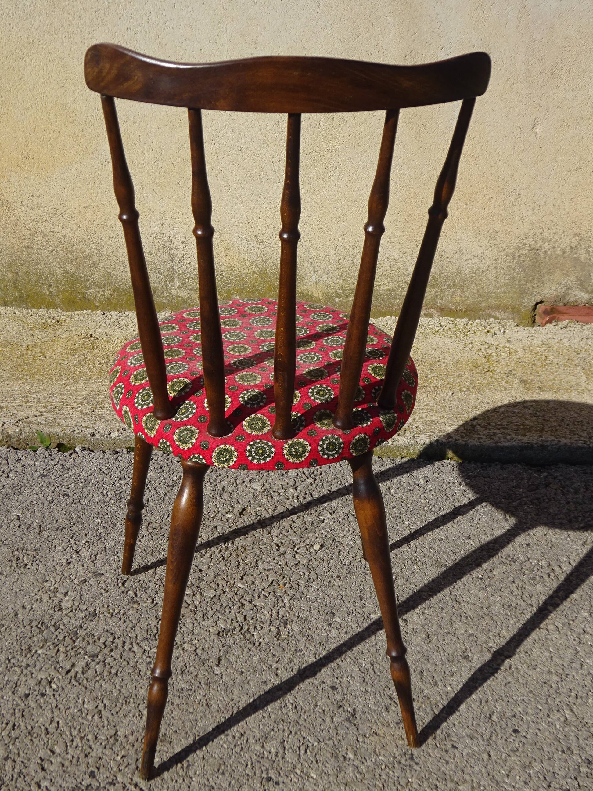 Vintage chairs, wooden, with splayed legs, both.