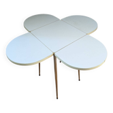 Vintage daisy table