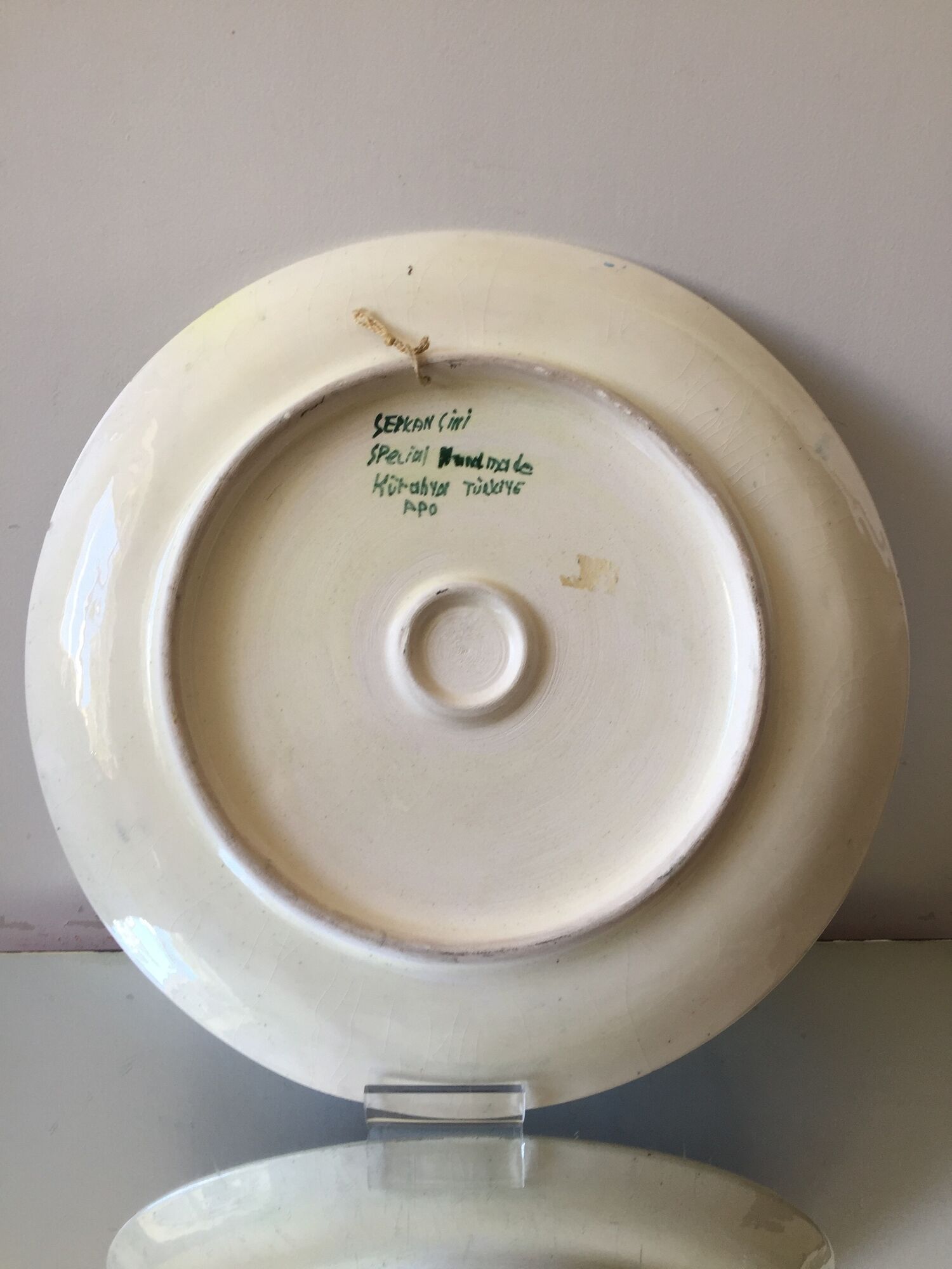 Kutahya porcelain plate with Iznik ottoman motifs