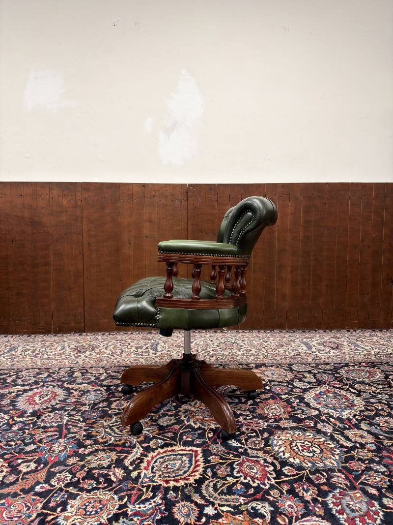 Chaise de bureau Chesterfield verte anglaise classique