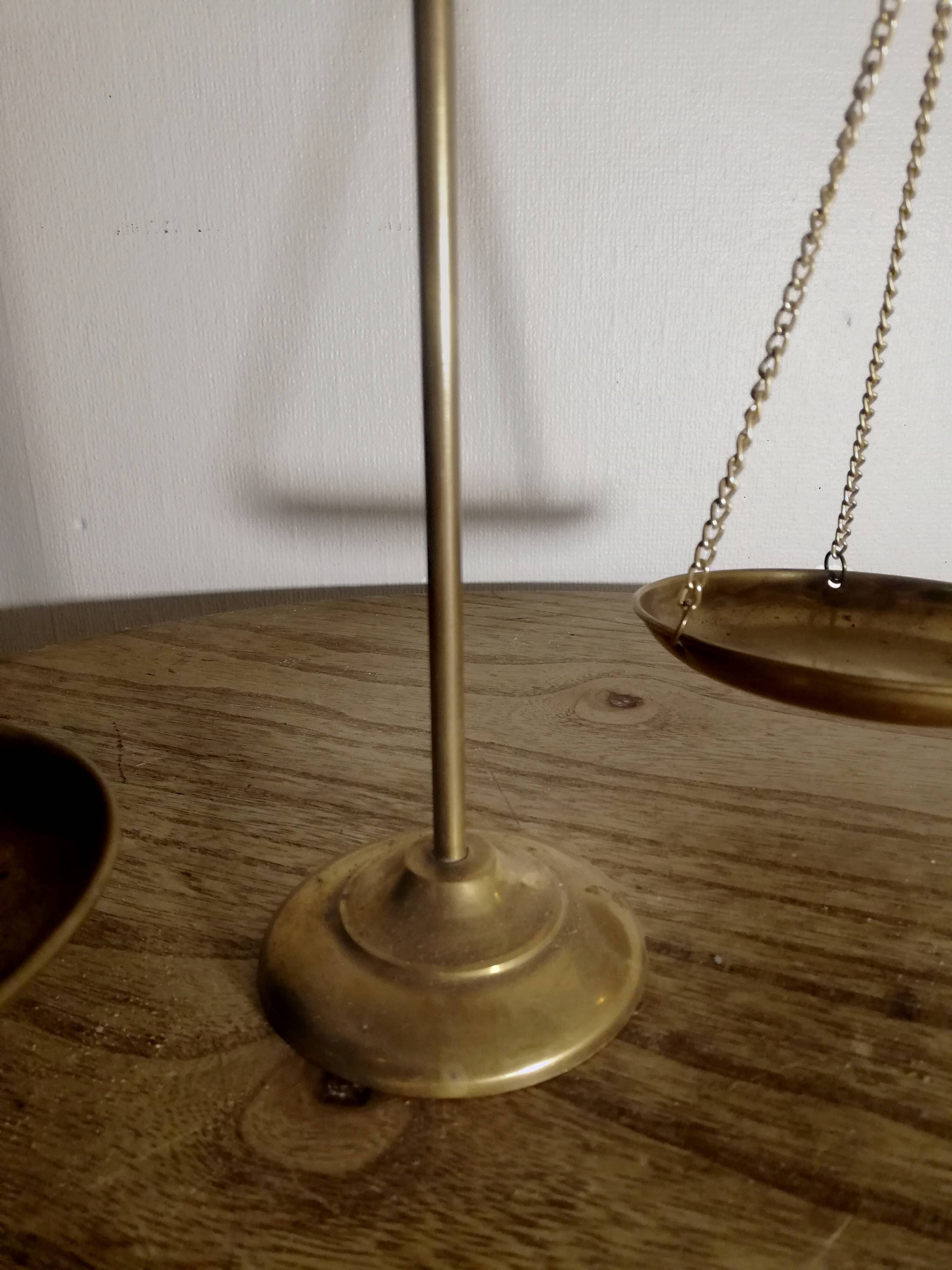 Gold metal trebuchet scale