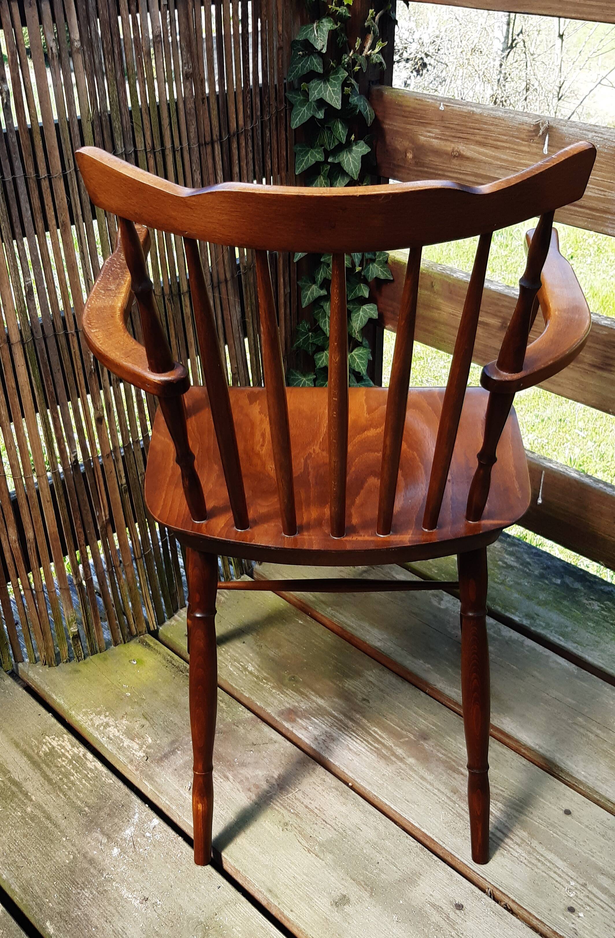 Thonet chair with armrests