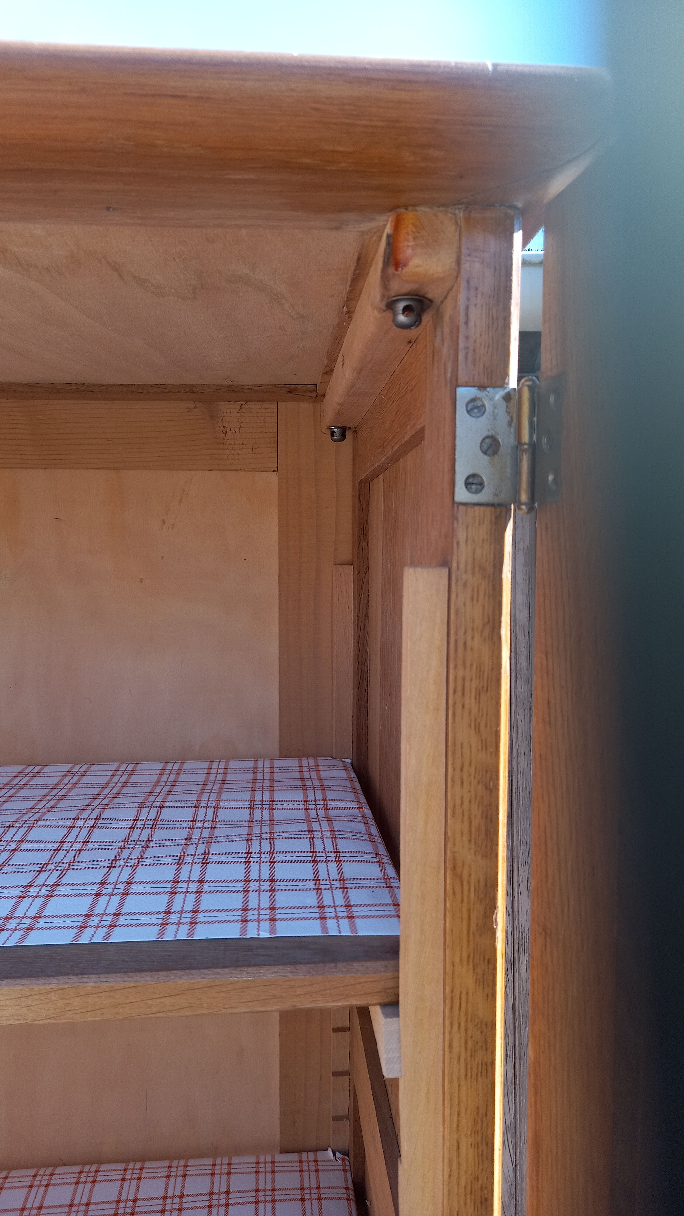 school cabinet of the 50s