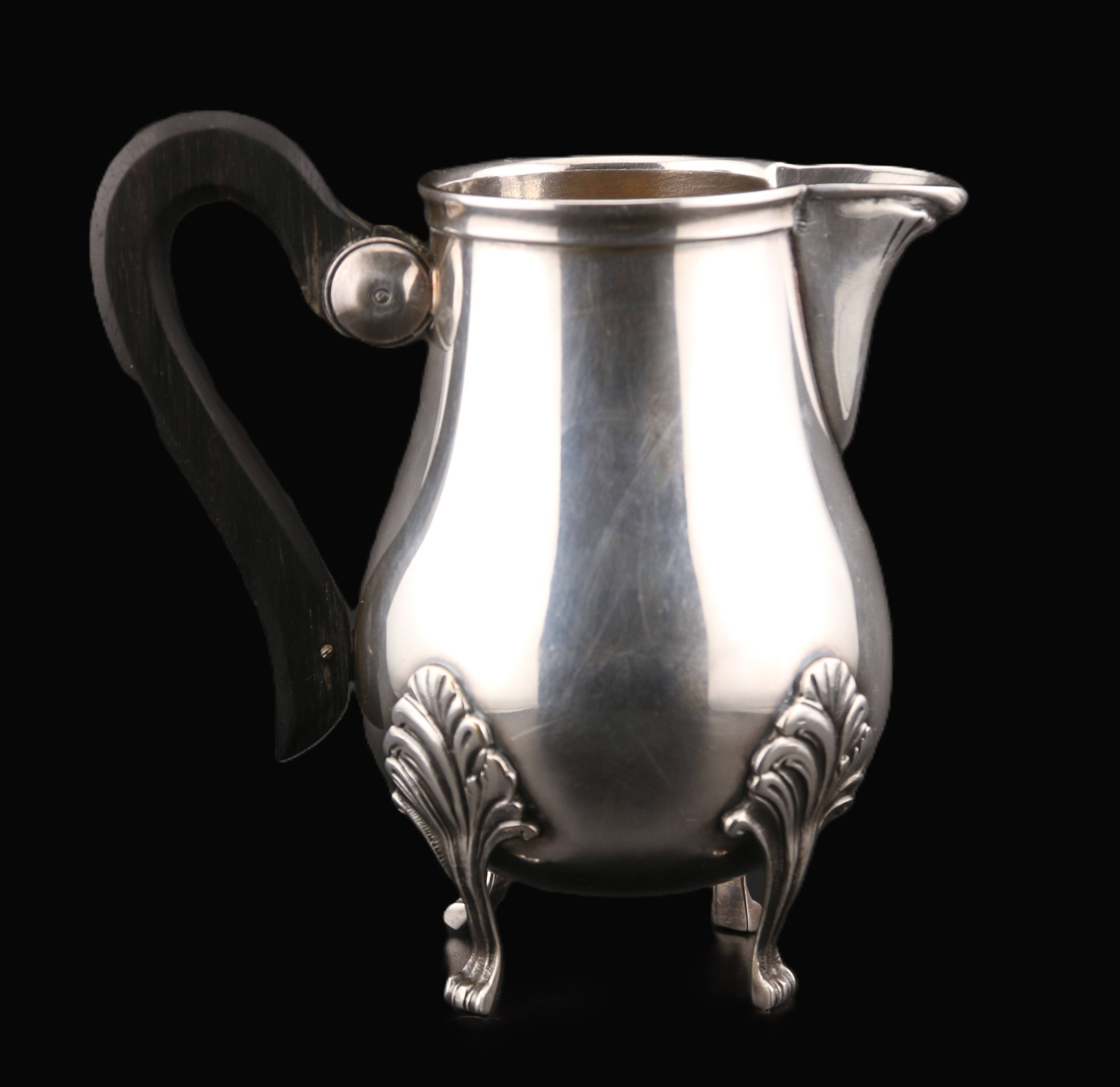 Pot à lait Quadripode Vintage en Métal Argenté, Poinçon J. NOE