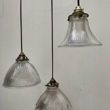 Holophane suspensions