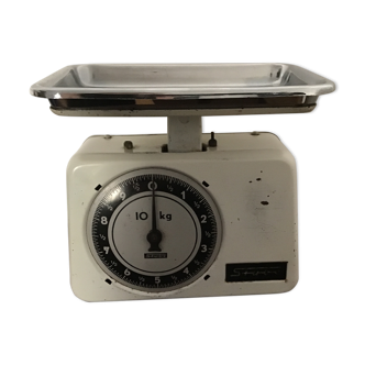 Old scale