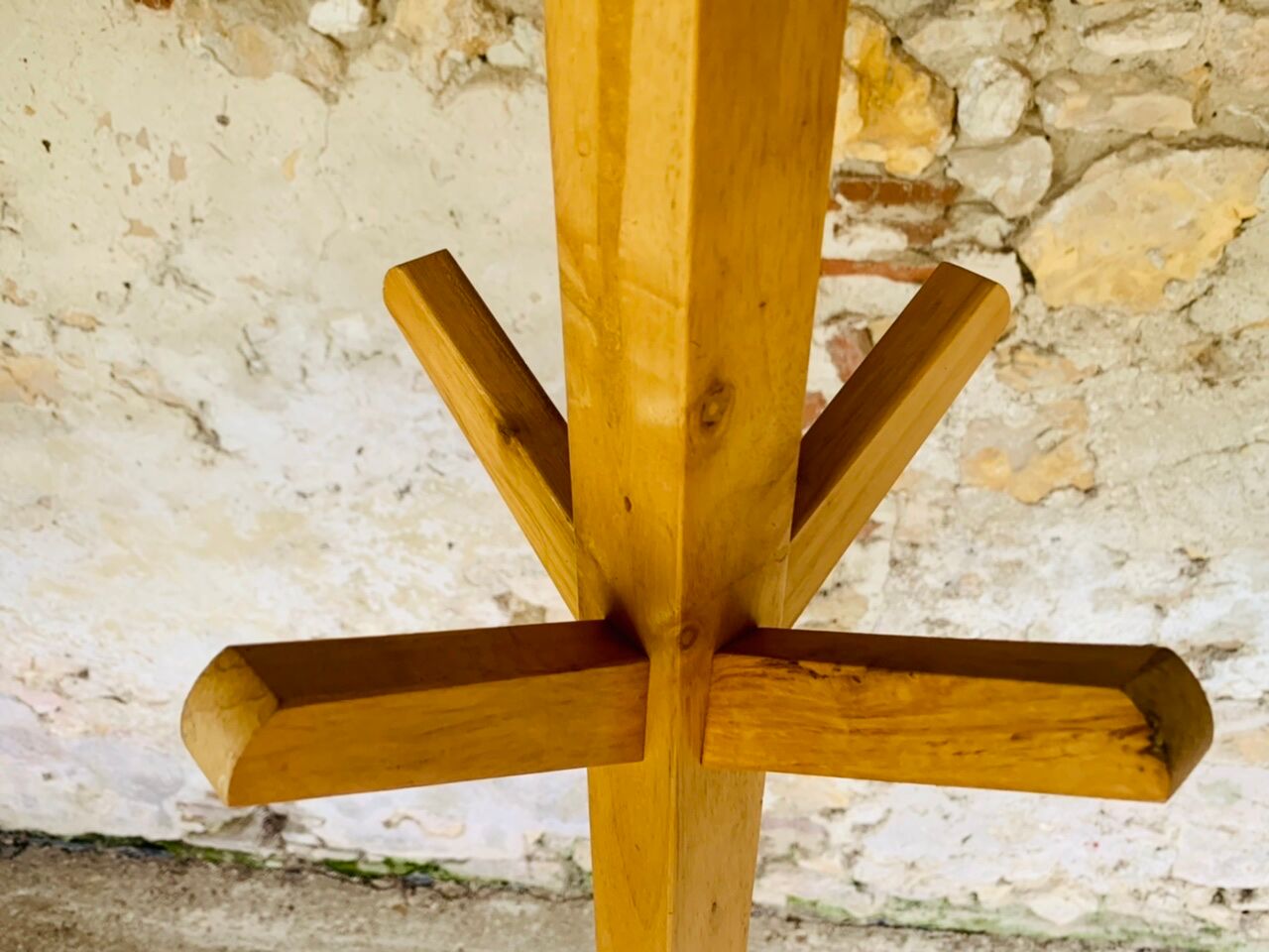 Vintage floor-standing coat rack, circa 1970s