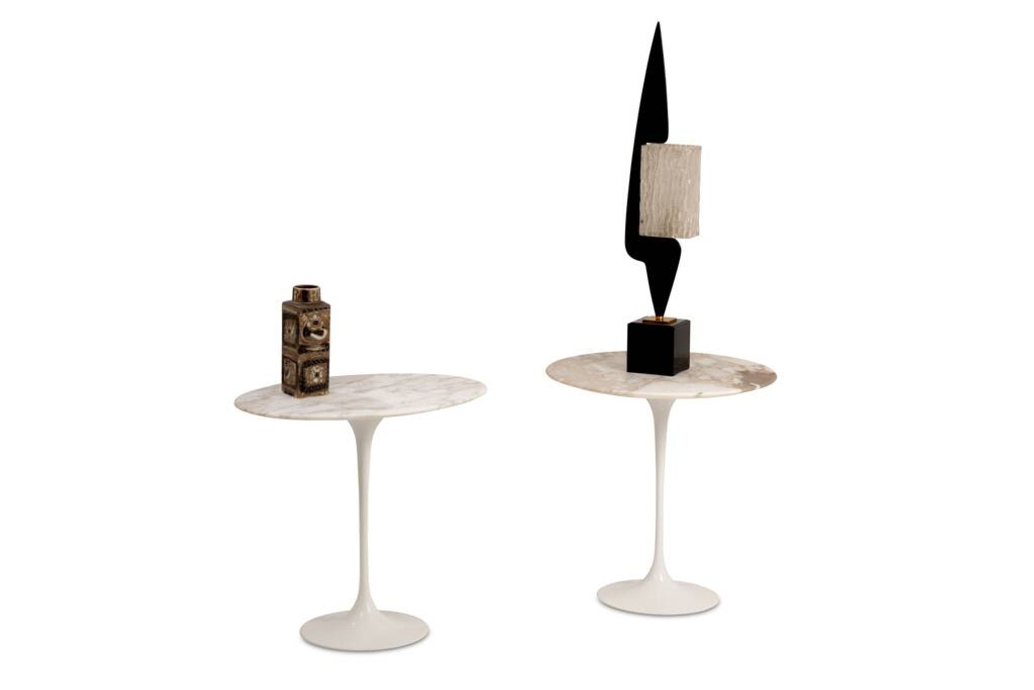 Oval "Tulip" side table by Eero Saarinen for Knoll International, circa 1950.