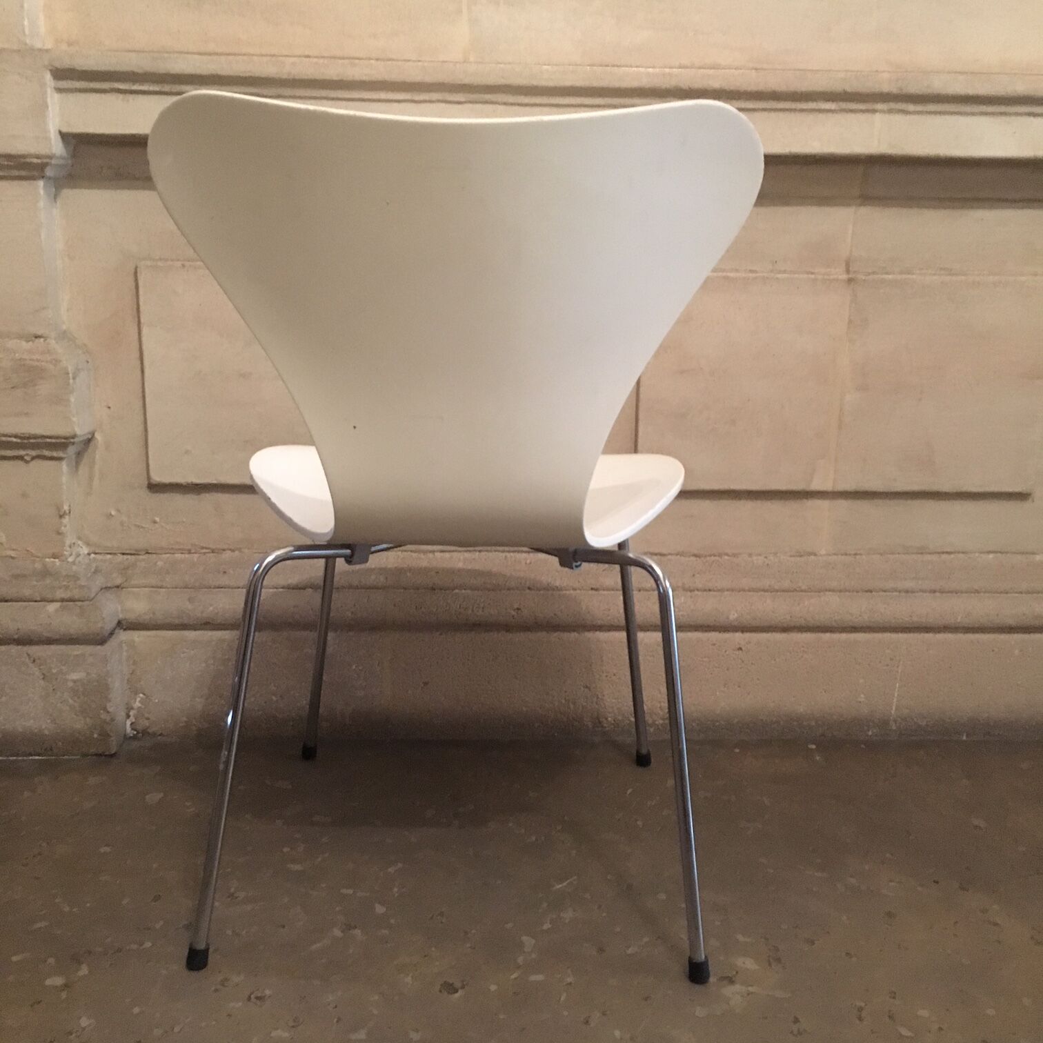 Chair model 3107 Arne Jacobsen for Fritz Hansen