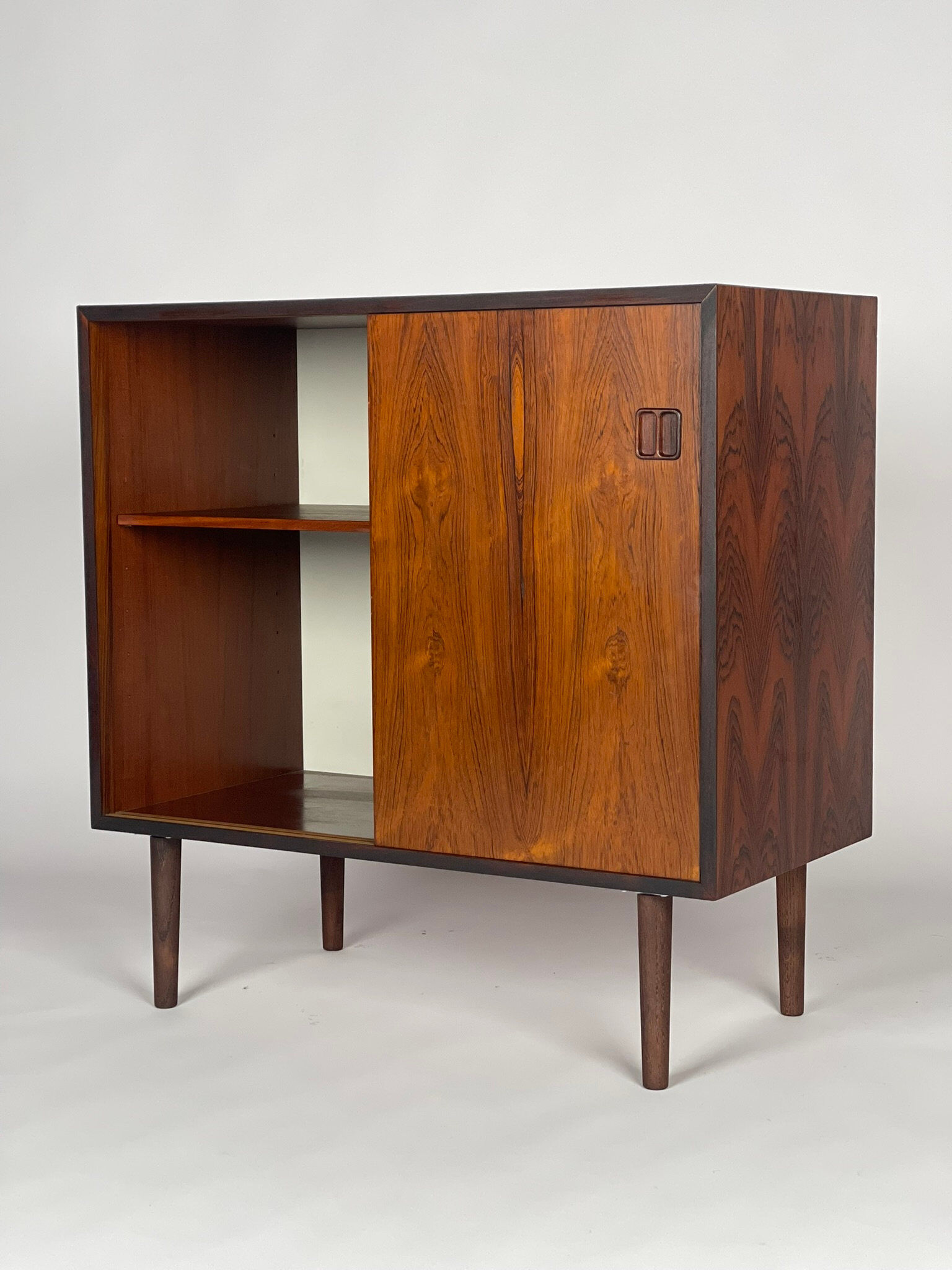 Scandinavian buffet in rosewood from the 1960s.