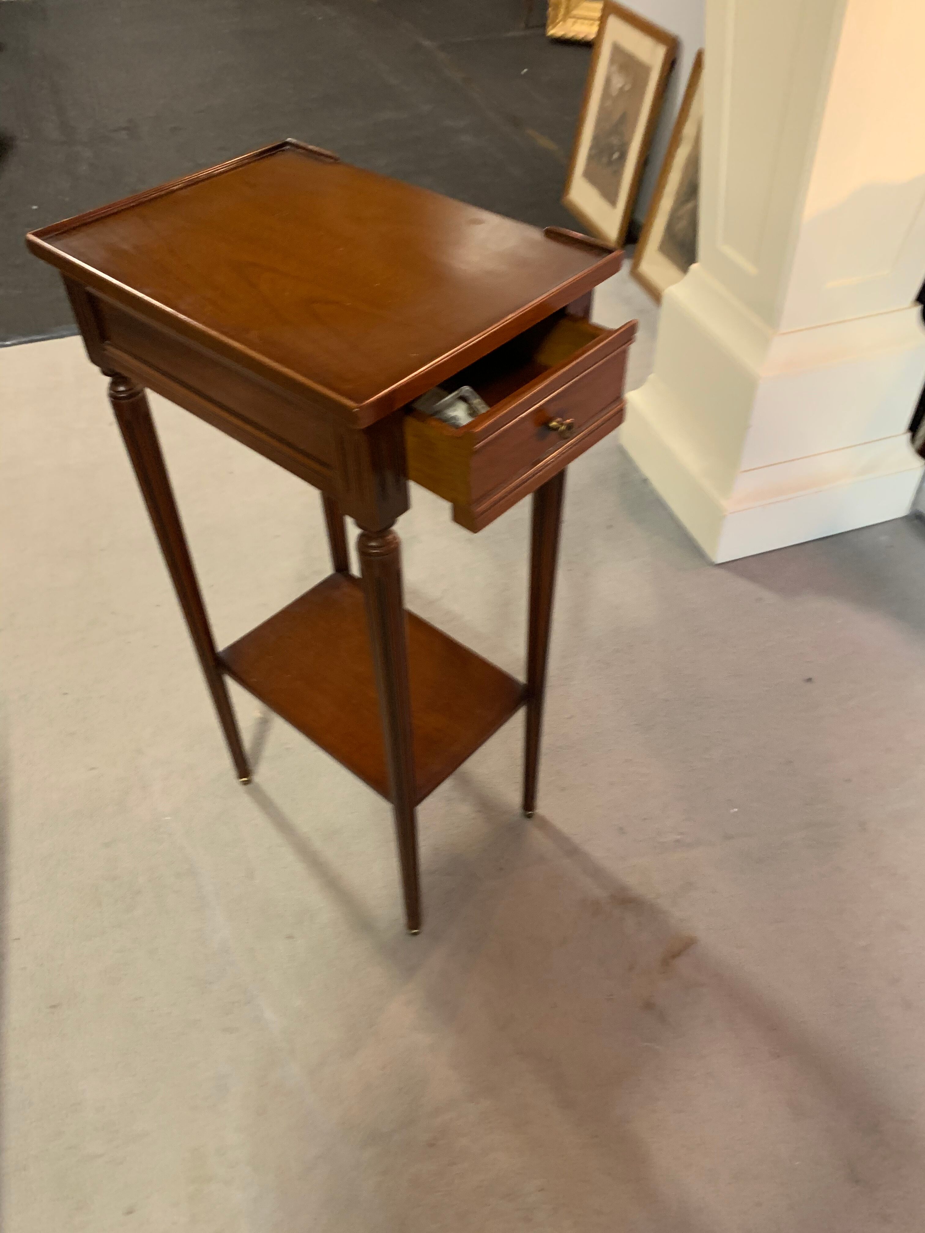 Table d'appoint