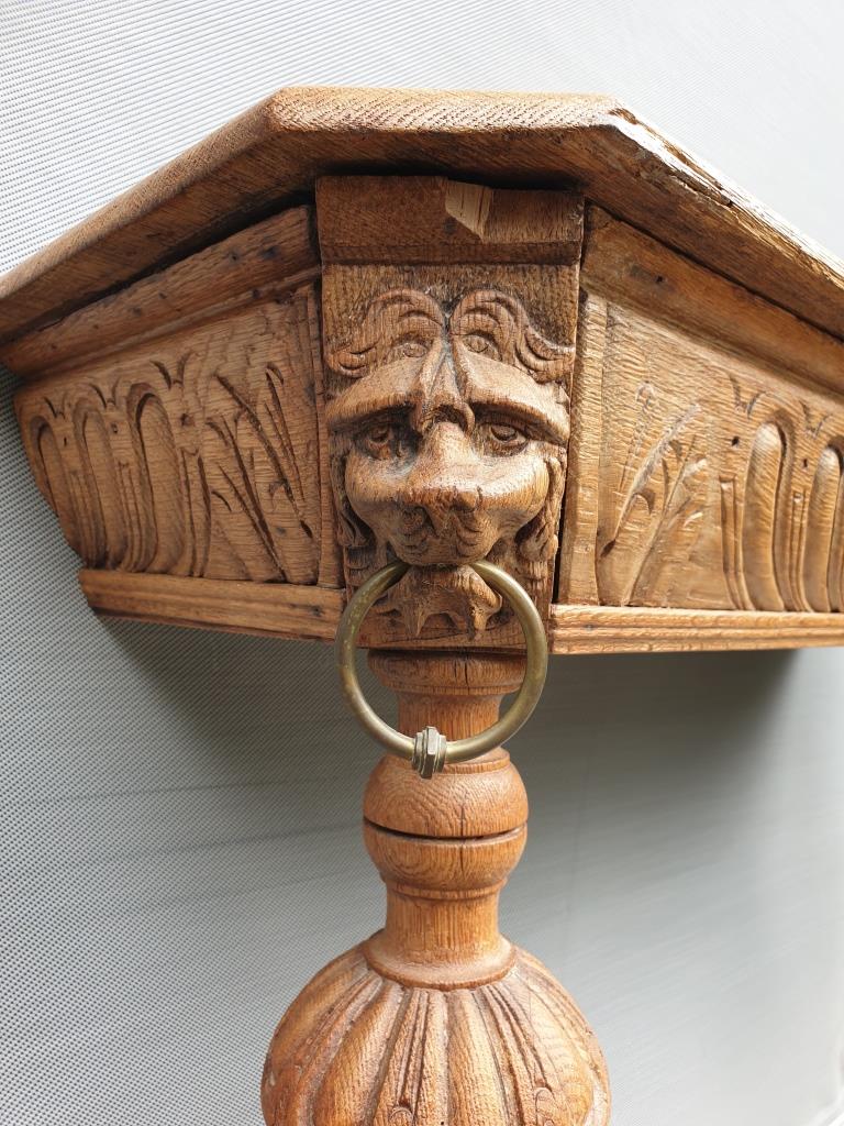 Neo-Gothic lion-headed applique console