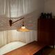 Lampe murale en teck et raffia ajustable