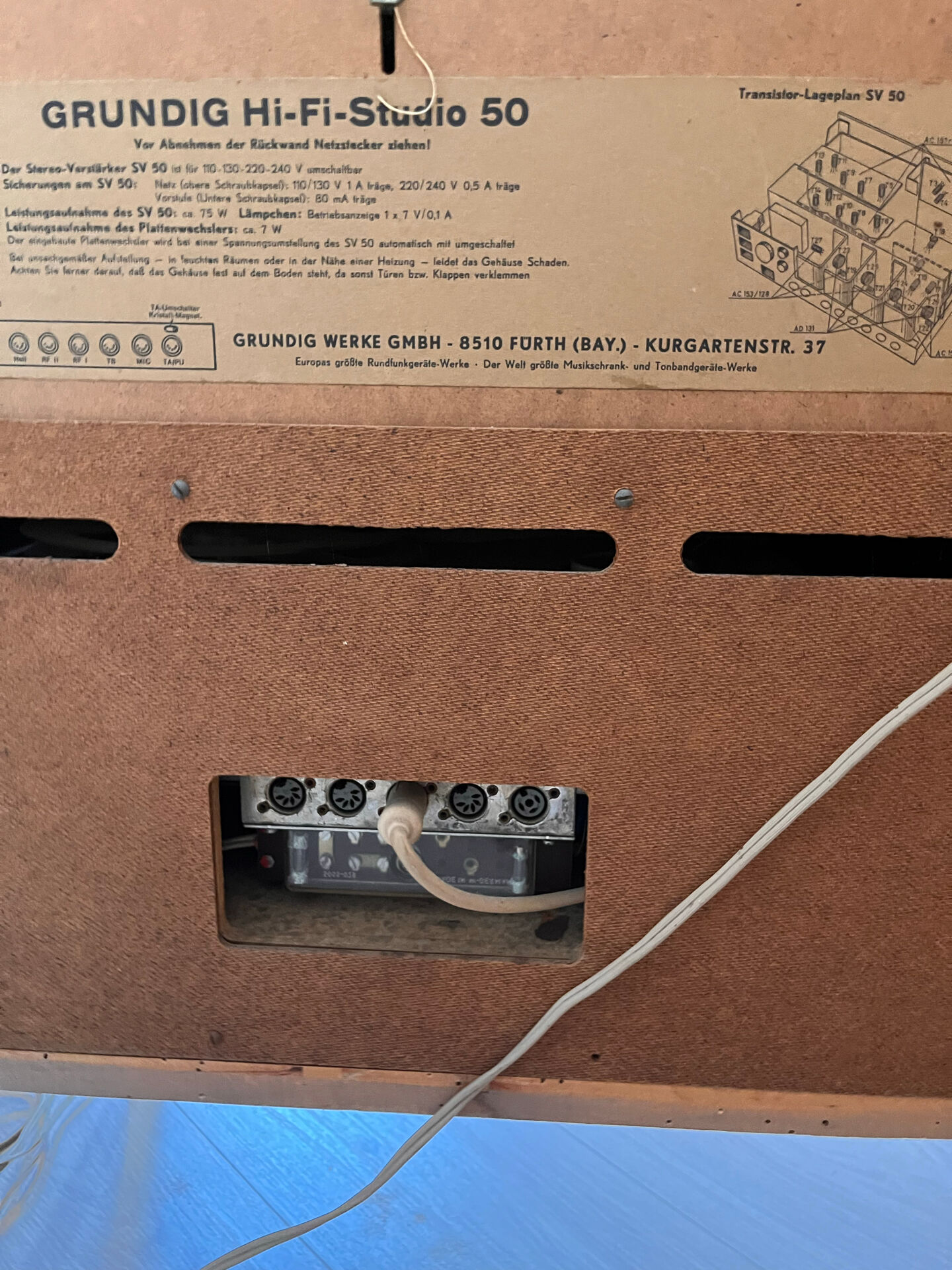 Meuble radio grundig HI FI STUDIO 50