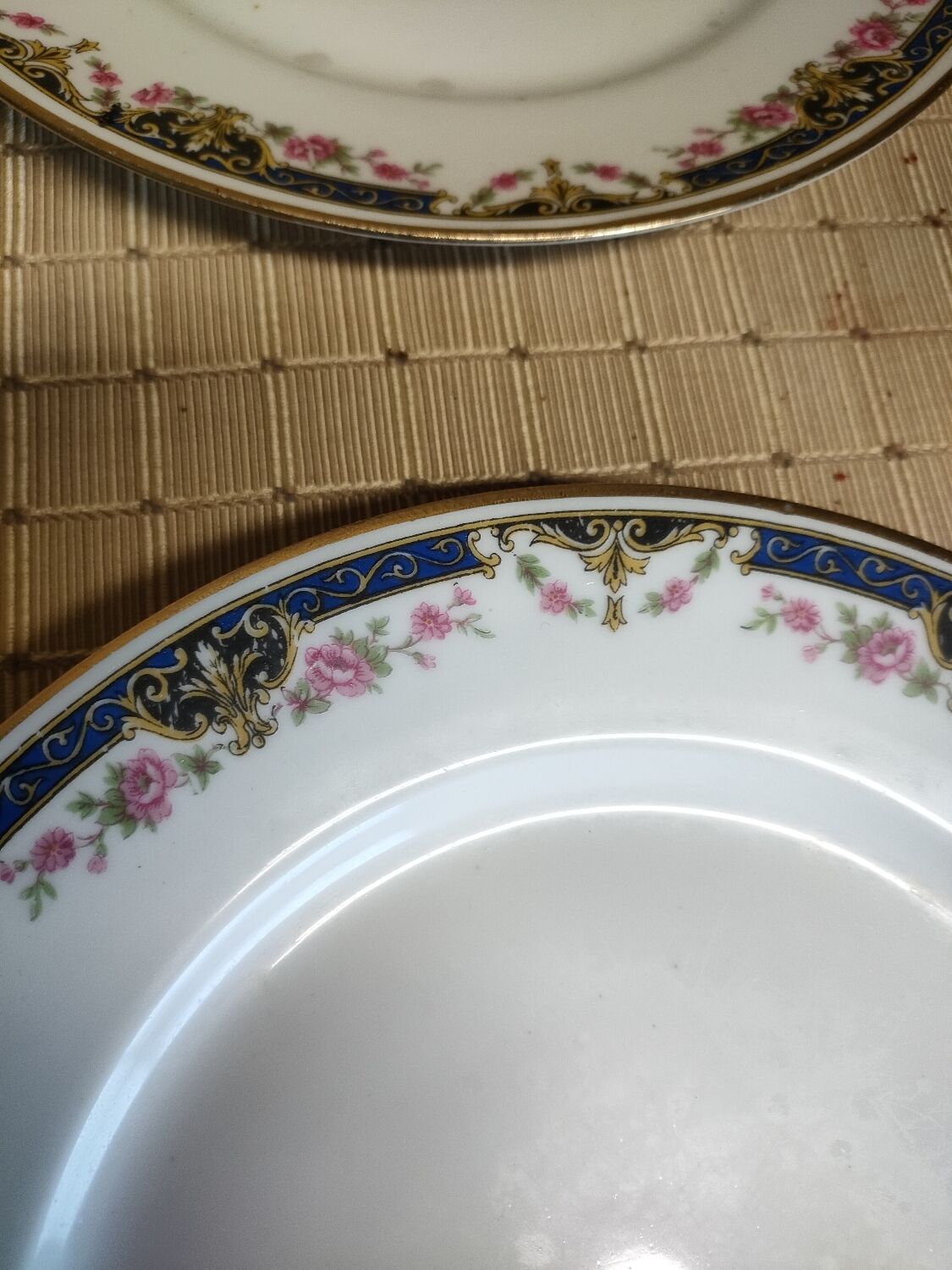 10 assiettes anciennes porcelaine de Limoges