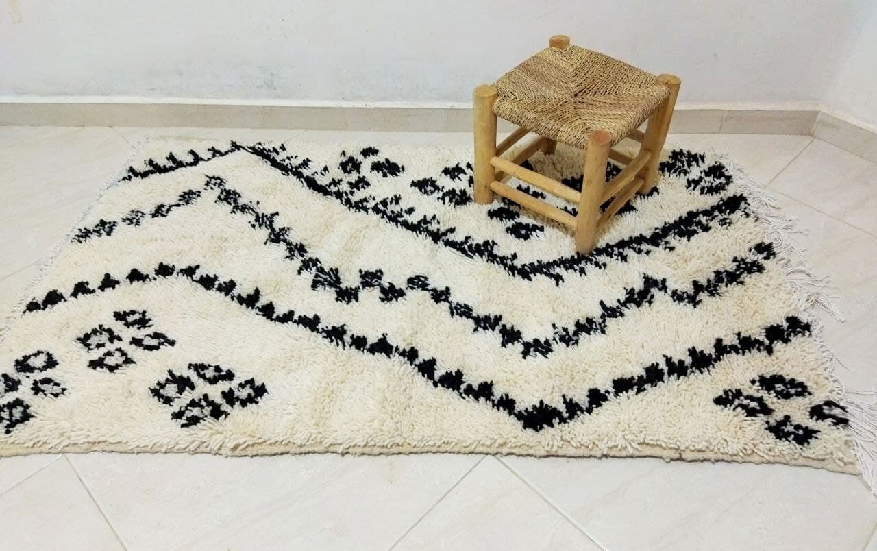 Moroccan berber carpet 156 x 88cm