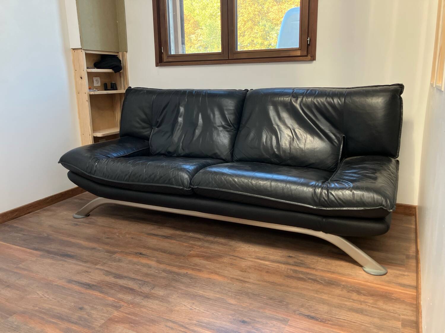 Nicoletti Italian black leather sofa
