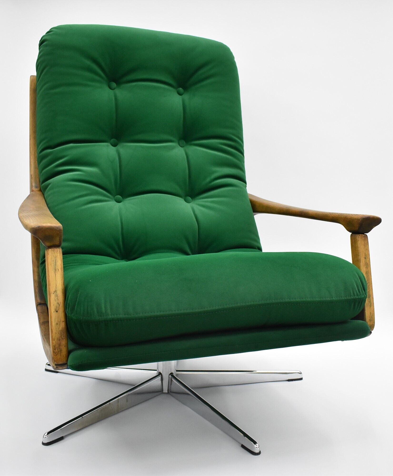 Original rotate armchair, Scandinavian icon, 1960s, quality green velvet