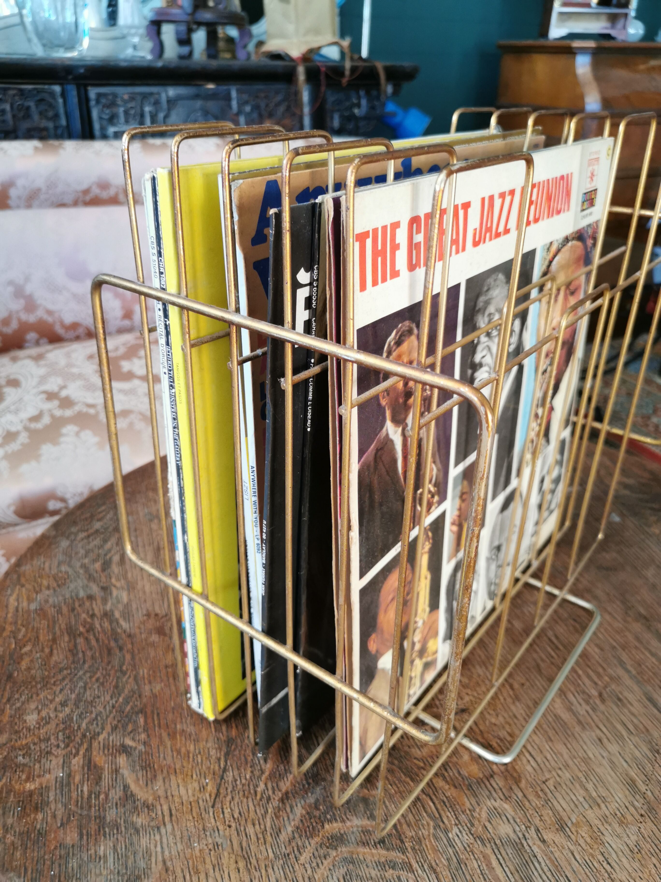 Vynile holder year 60